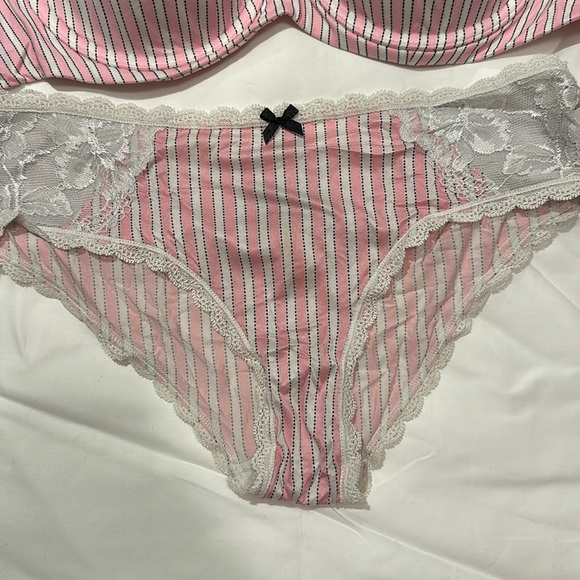 Victorias Secret striped 2Pc set - Picture 2 of 7